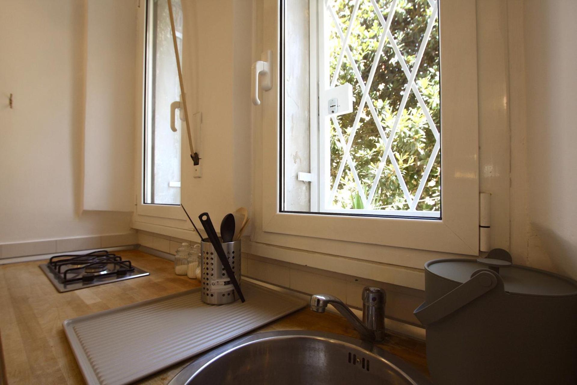 Garbatella 2br House Rom
